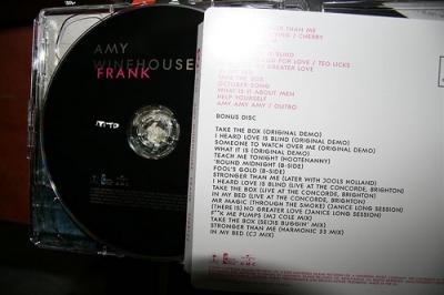 20080514023024-amy-winehouse-frank-deluxe-edition-2cd.jpg
