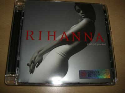 20080608042704-rihanna-good-girl-gone-bad-reloaded.jpg